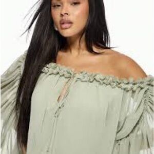 Missguided+ Off-Shoulder Mini-Dress w Ruffle Neckline in Sage